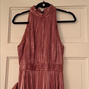 Elegant Pink Sleeveless Dress